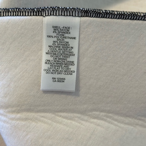 Lord & Taylor Women’s Medium Multicolor Beautiful Floral Foam Pleated Skirt EUC - Picture 5 of 6